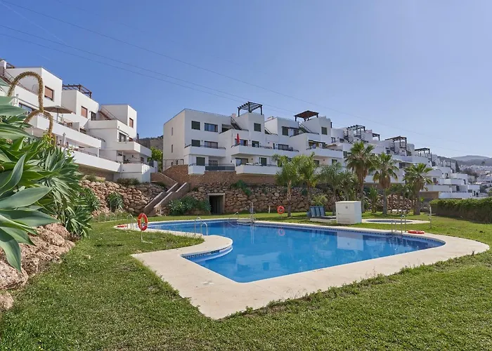 2-Bedroom Apartment With Seaview